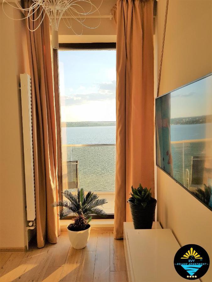 Evy Deluxe Apartment Мамая Экстерьер фото