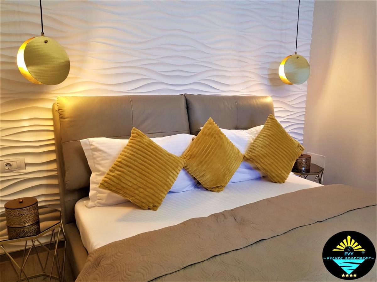Evy Deluxe Apartment Мамая Экстерьер фото