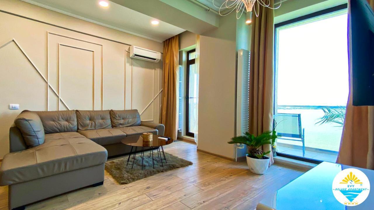 Evy Deluxe Apartment Мамая Экстерьер фото