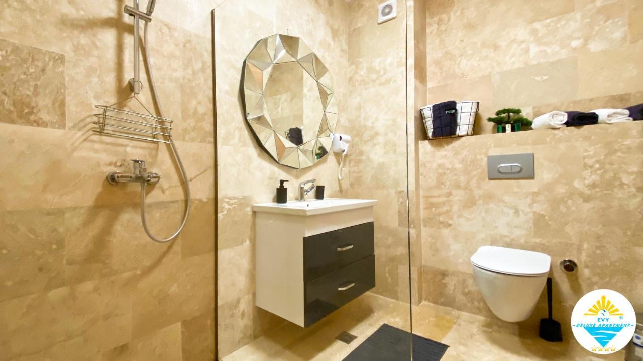 Evy Deluxe Apartment Мамая Экстерьер фото